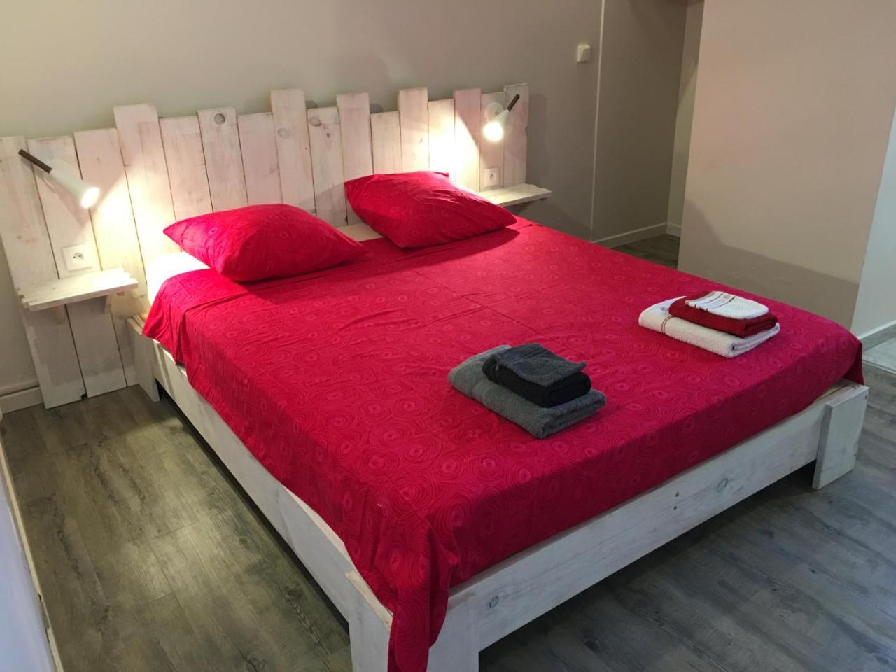 Gites La Nantillaise Bouillante Zewnętrze zdjęcie